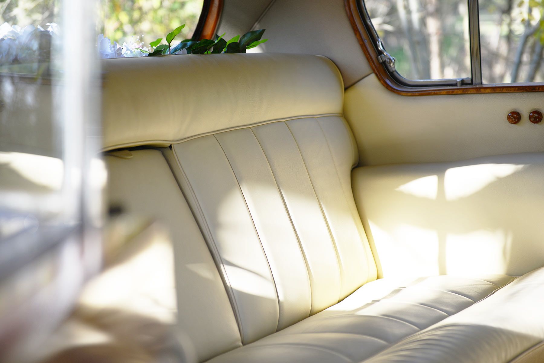 Vintage Wedding Car (Inside the Princess)